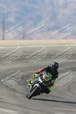 media/Oct-30-2025-Racers Edge (Thu) [[dabbdaf680]]/3-B Group/Session 2 (Bowl Exit)/